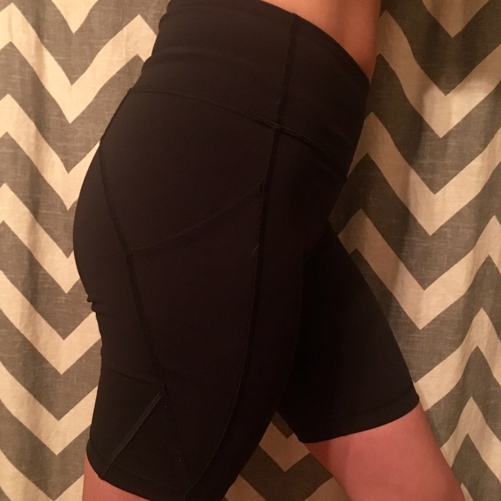 Lululemon TrainTimes short 8” high rise size 8